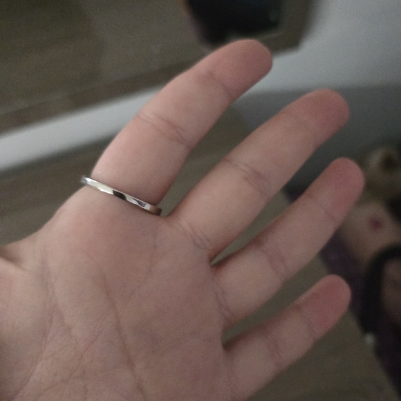 Ring - Picture 3 of 3